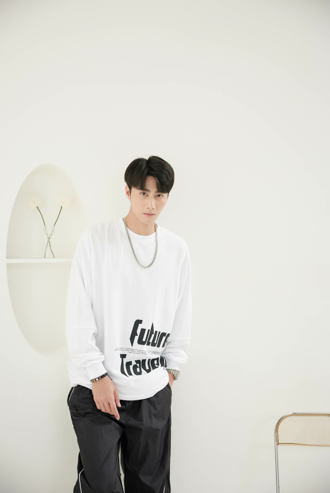 긴팔 造型下擺長袖上衣 / 白色