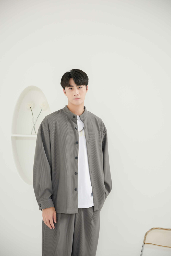 코트 直紋長袖外套 / 深灰色