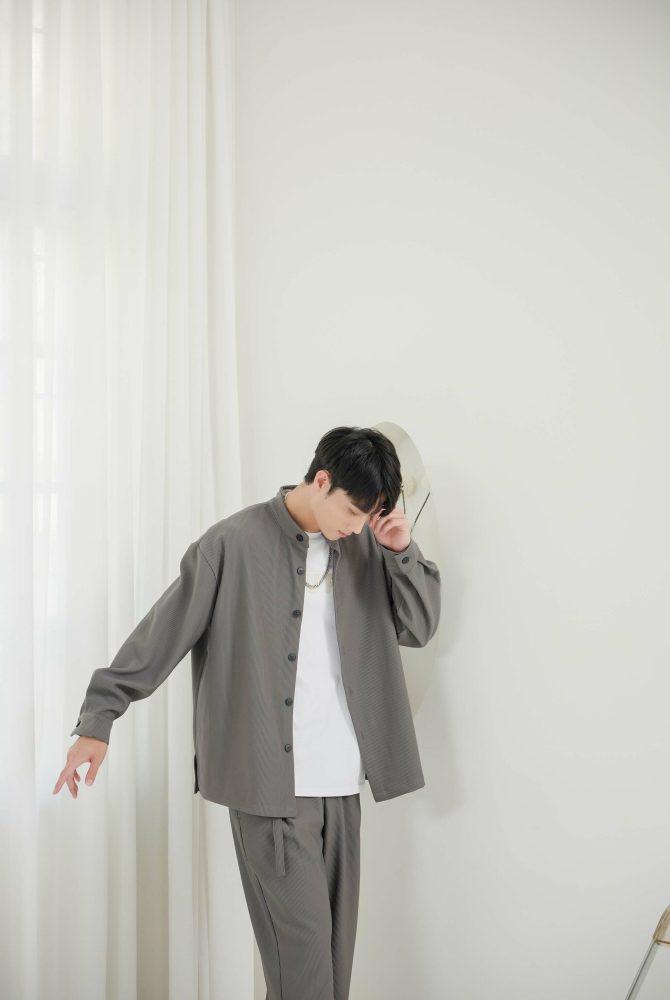 코트 直紋長袖外套 / 深灰色