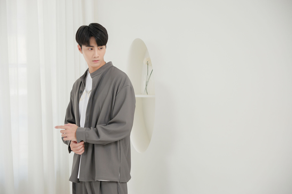 코트 直紋長袖外套 / 深灰色