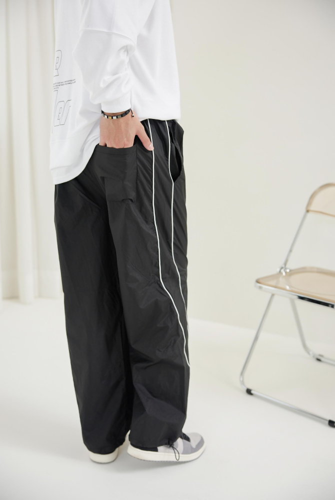 긴 바지 尼龍線條長褲 / 黑色