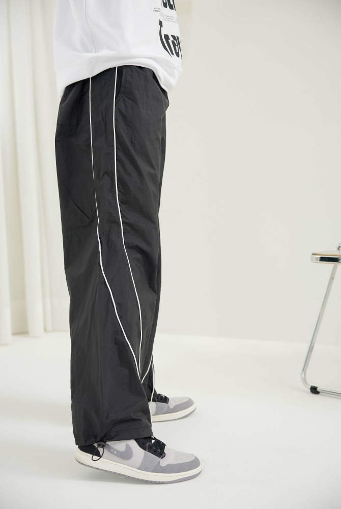 긴 바지 尼龍線條長褲 / 黑色