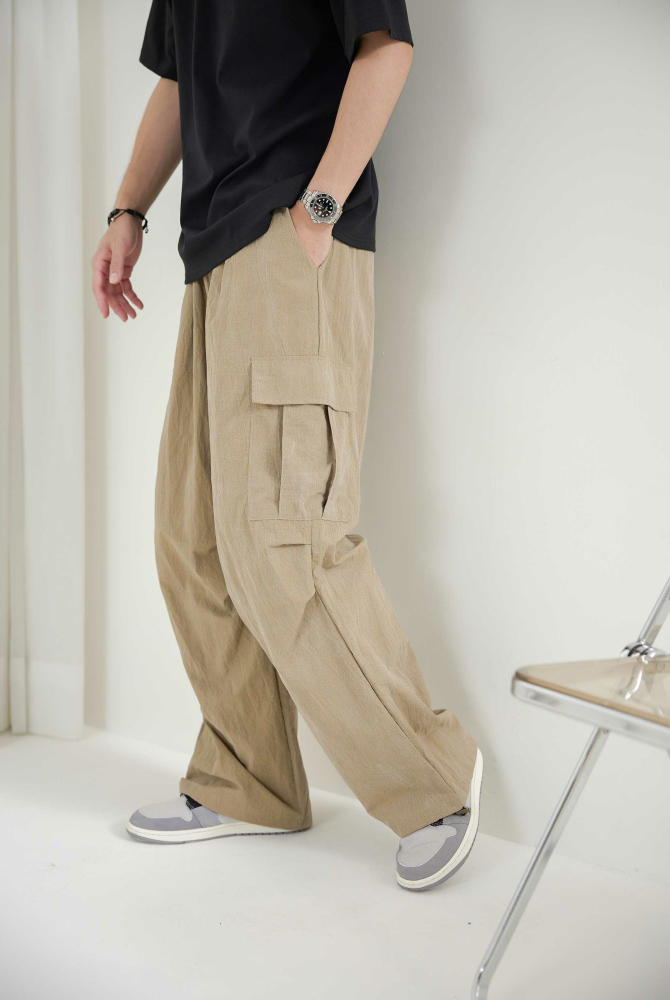 긴 바지 丹寧染色感長褲／淺卡其色