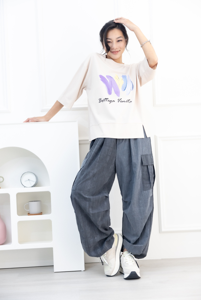 긴 바지 丹寧染色感長褲／深灰色