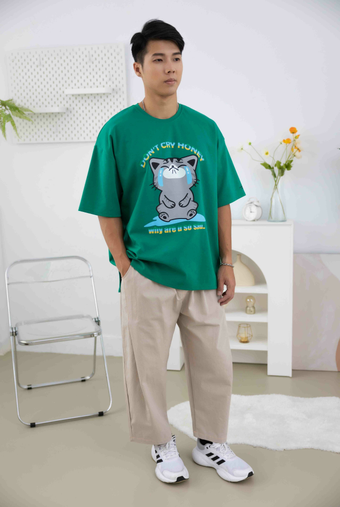 반팔 貓咪別哭短袖上衣／綠色