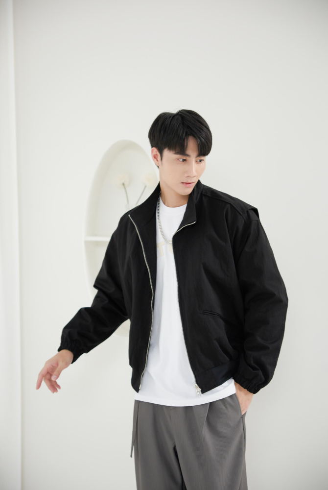 코트 肩線設計長袖外套／黑色