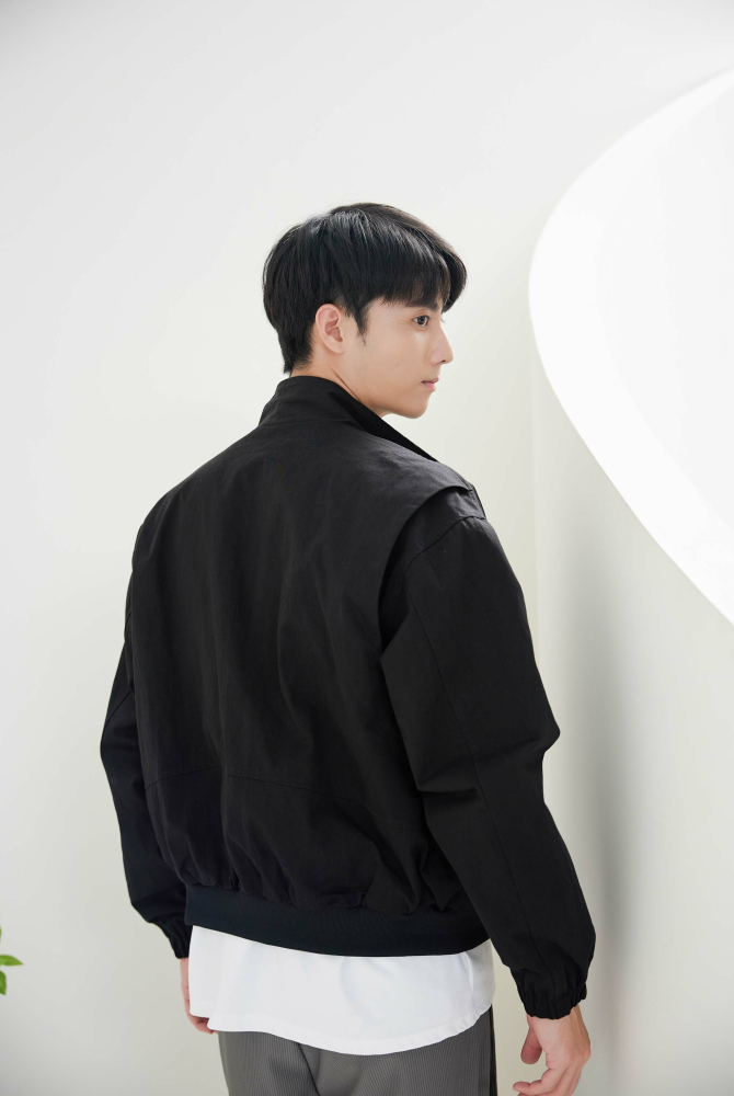 코트 肩線設計長袖外套／黑色