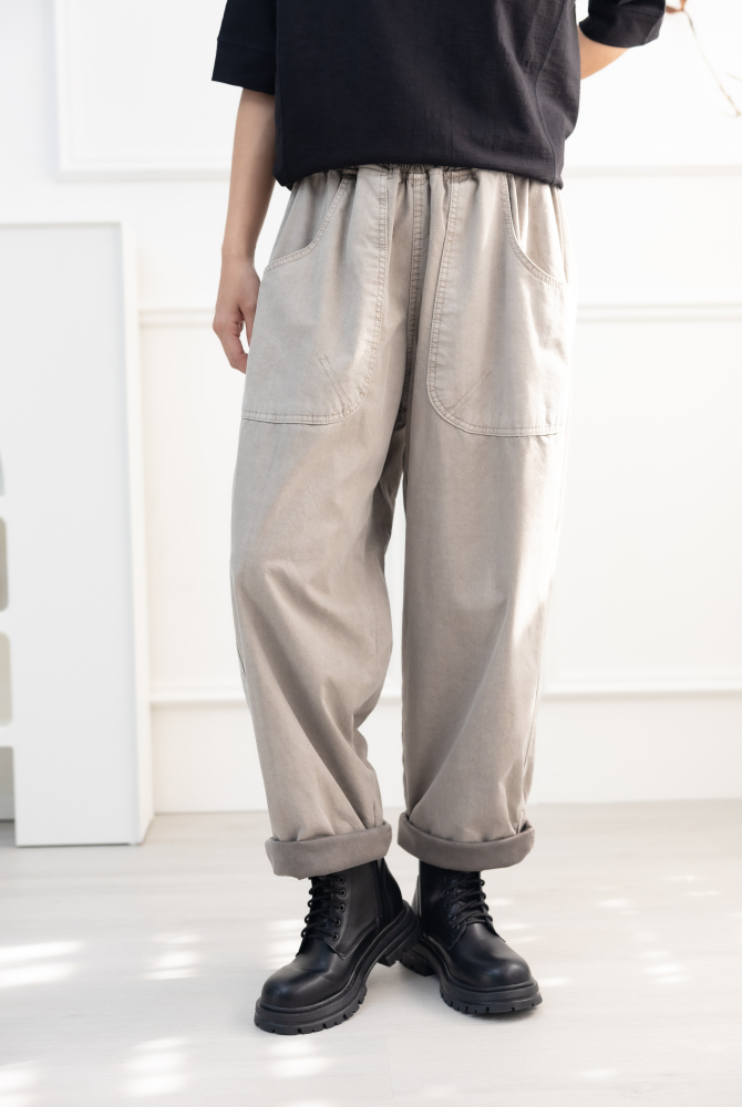 긴 바지 寬版直筒長褲／淺卡其色