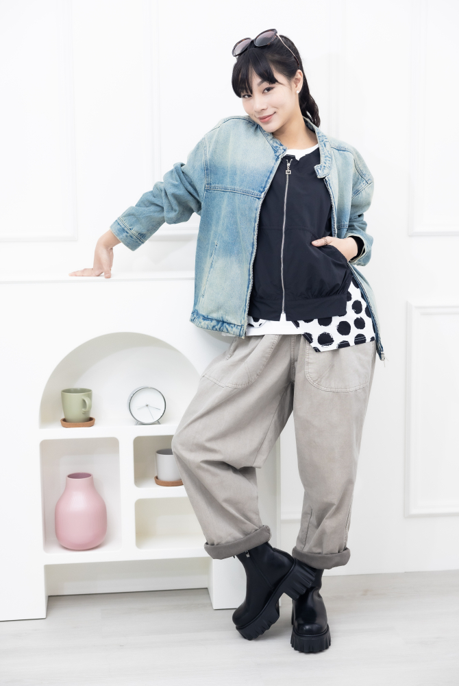 긴 바지 寬版直筒長褲／深灰色