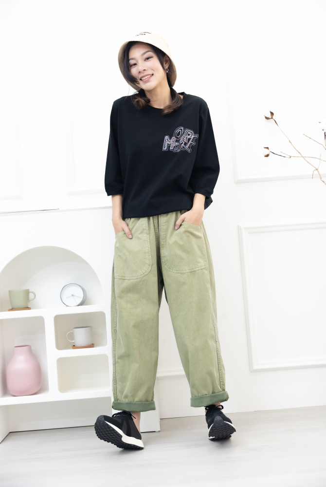 긴 바지 寬版直筒長褲/草綠色