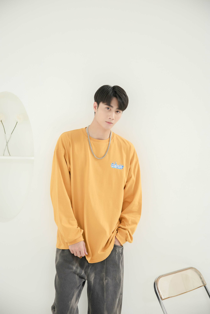 긴팔 火焰長袖上衣/黃色