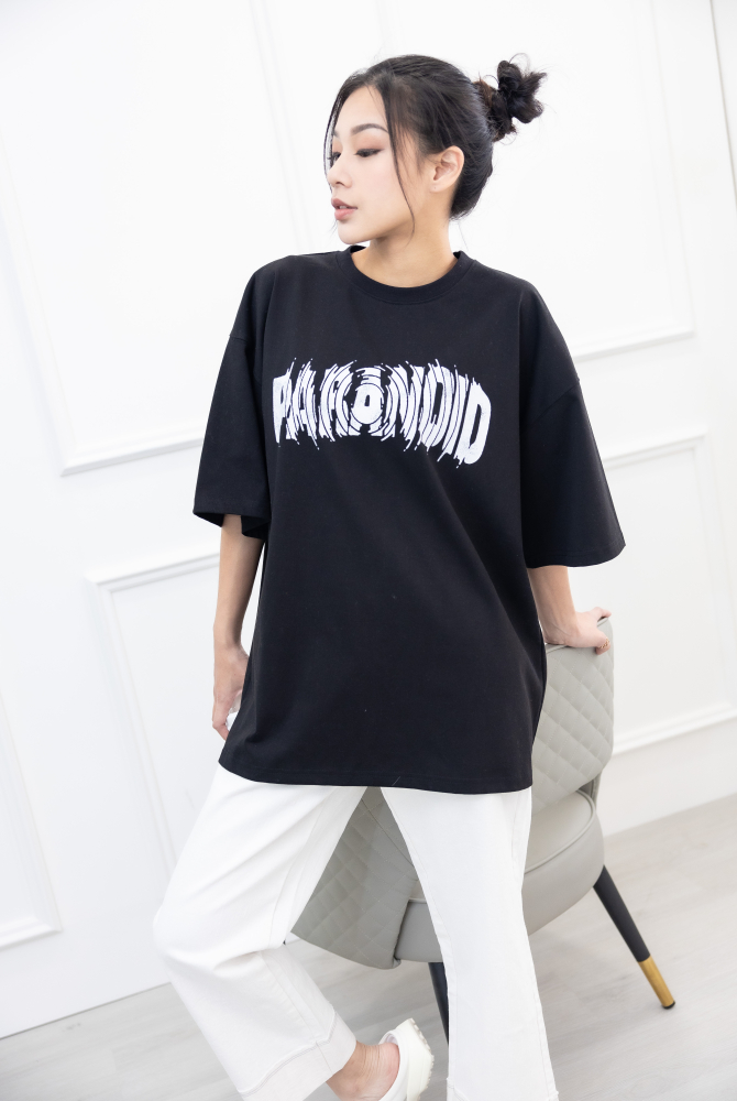 반팔 Paranoid 落肩短袖上衣／黑色