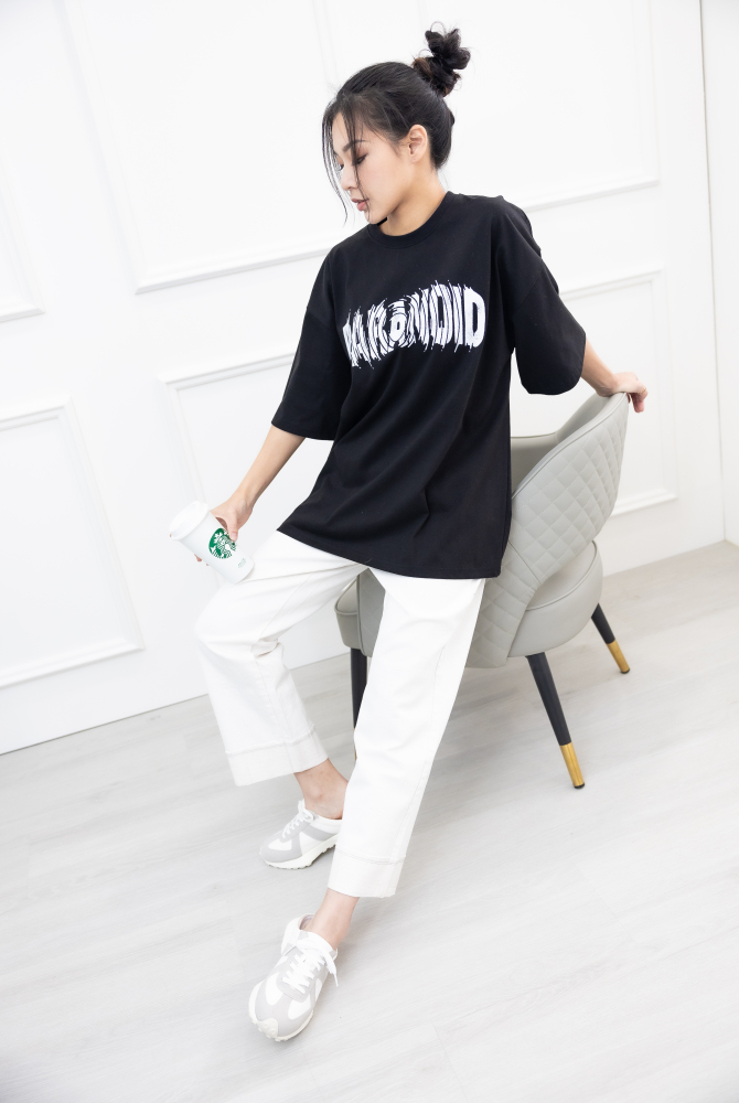 반팔 Paranoid 落肩短袖上衣／黑色