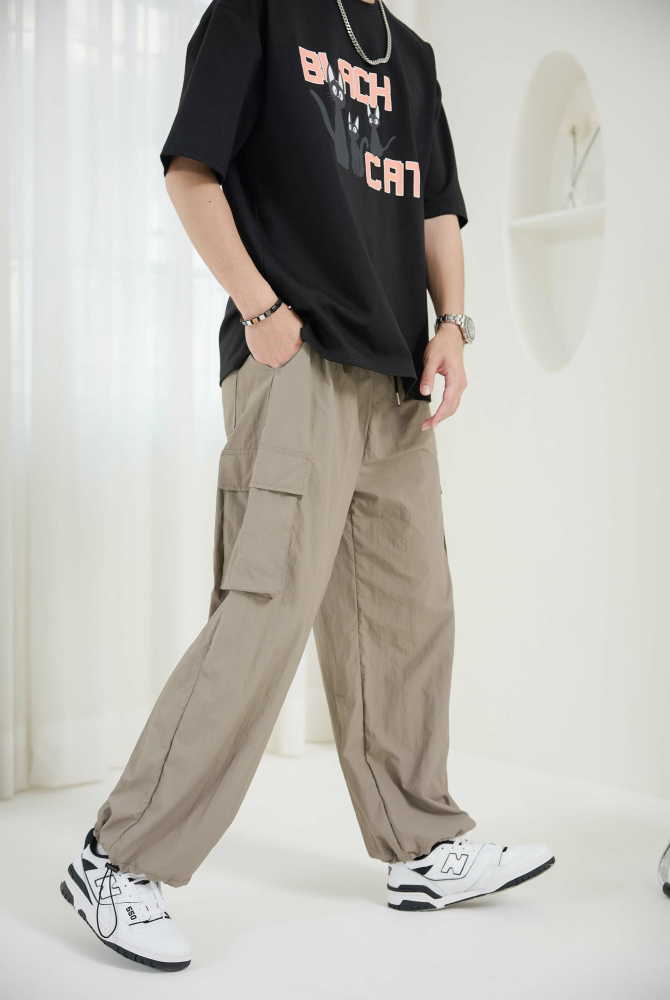 긴 바지 尼龍大口袋彈性長褲／奶茶色