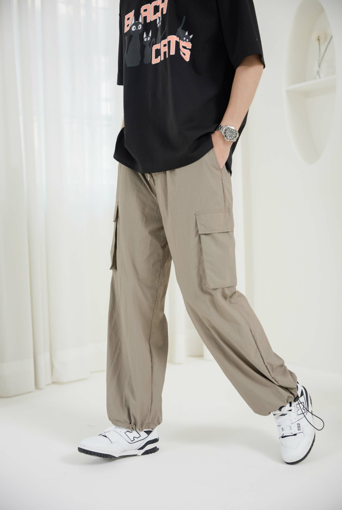 긴 바지 尼龍大口袋彈性長褲／奶茶色