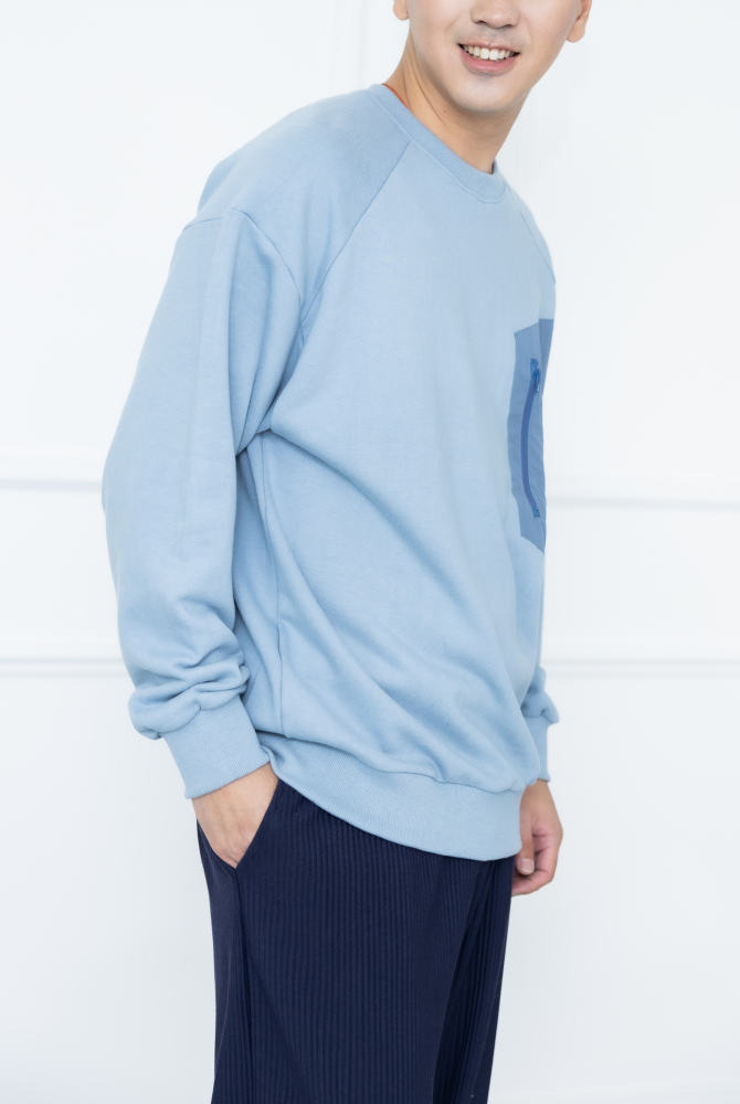 긴팔 胸前拉鍊口袋長袖上衣／藍色