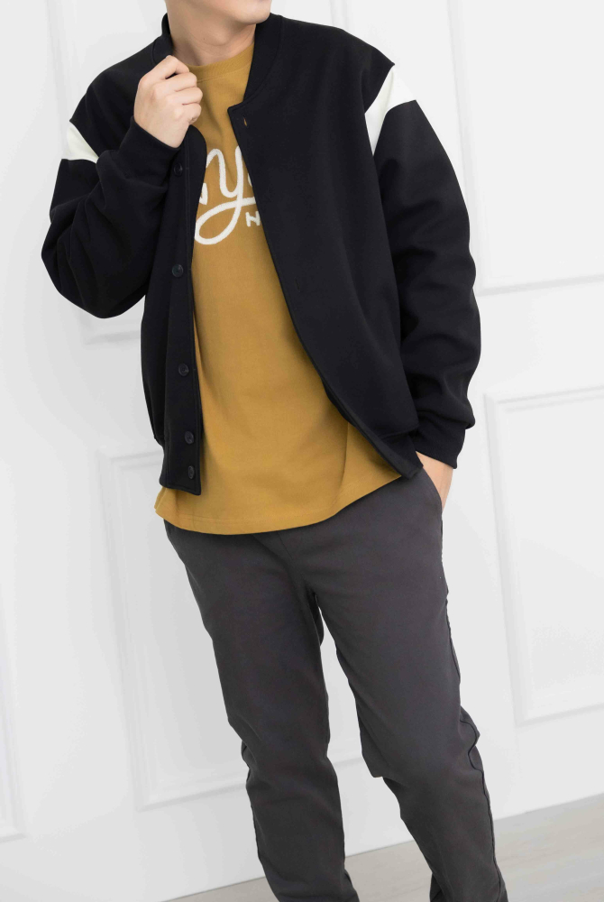 코트 肩膀拼接外套／黑色