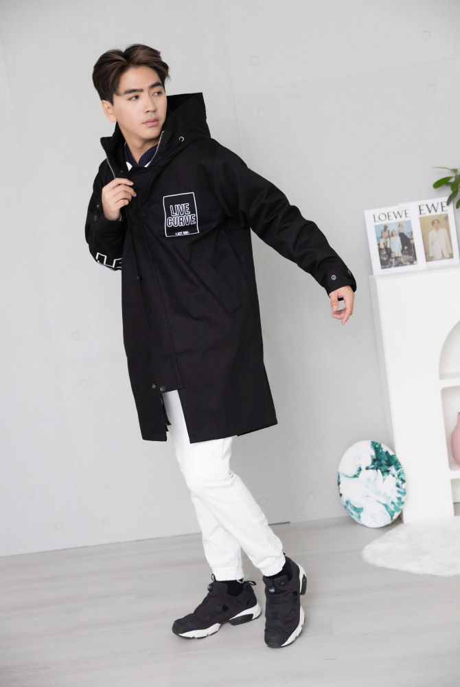 코트 LIVE連帽大衣外套／黑色