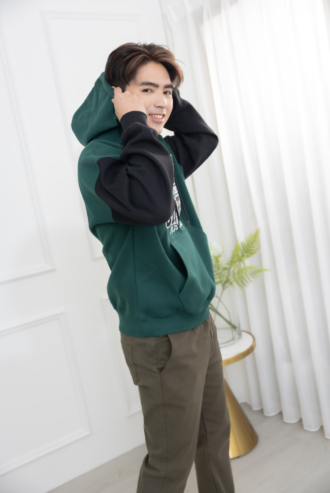 긴팔 綠拼黑長袖帽T