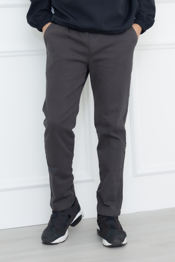 긴 바지 鬆緊合身長褲／深灰色