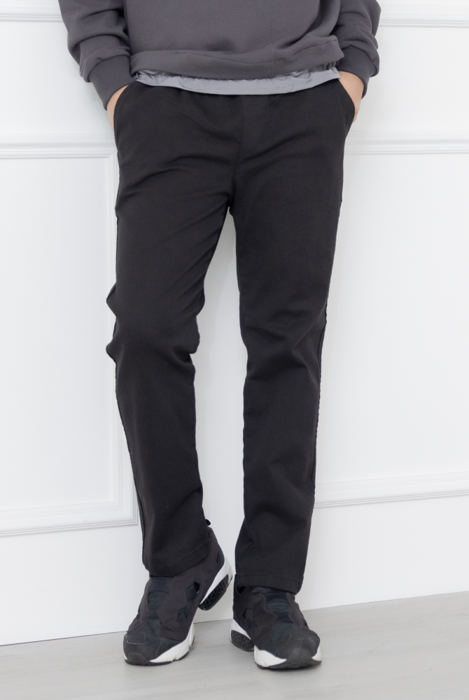 긴 바지 鬆緊合身長褲／黑色