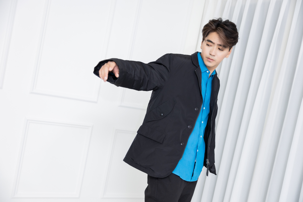 코트 防風立領外套／黑色