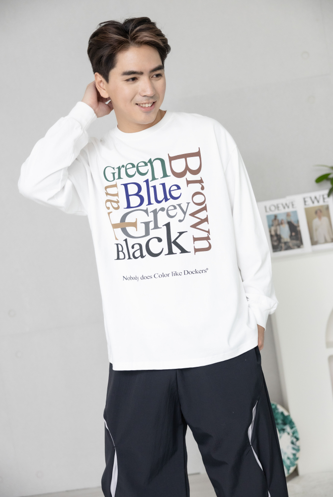 긴팔 顏色英文印花長袖上衣／白色