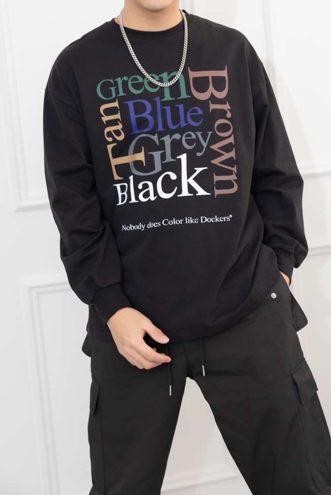 긴팔 顏色英文印花長袖上衣／黑色