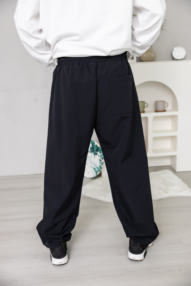 긴 바지 褲管曲線防潑水長褲 / 黑色