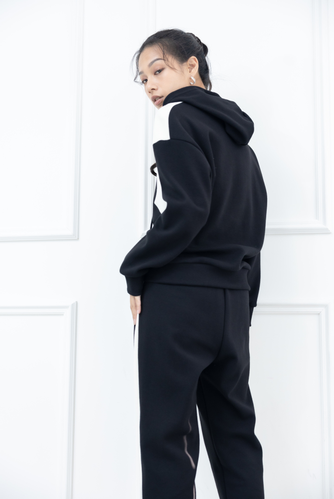 긴팔 電繡HLC連帽長袖上衣 / 黑白拼接