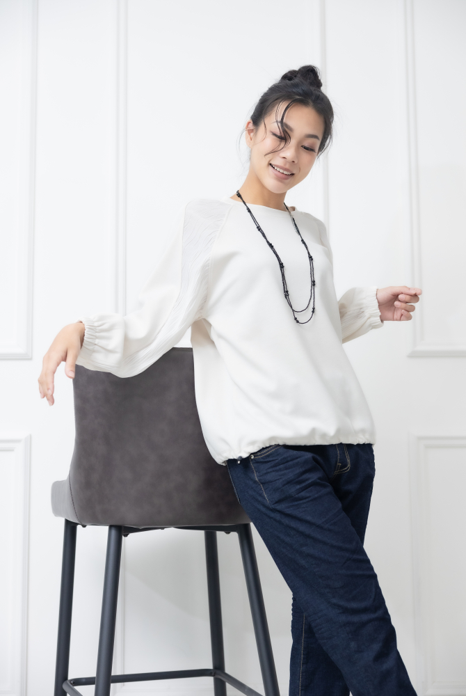 긴팔 下擺抽繩袖口束口七分袖上衣 / 米白色