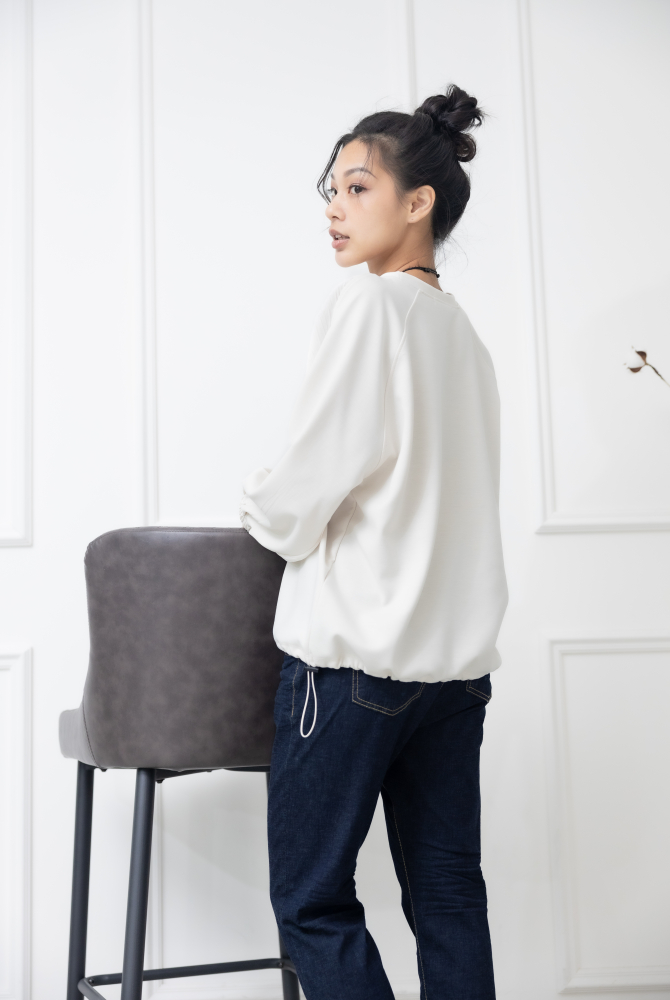 긴팔 下擺抽繩袖口束口七分袖上衣 / 米白色