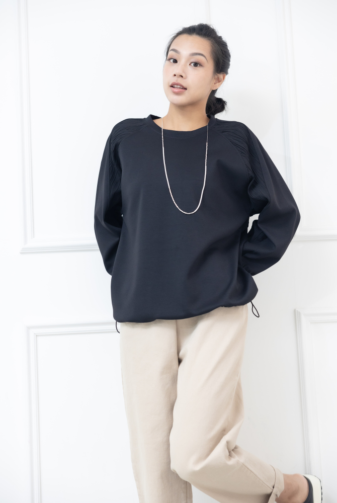 긴팔 下擺抽繩袖口束口七分袖上衣 / 黑色