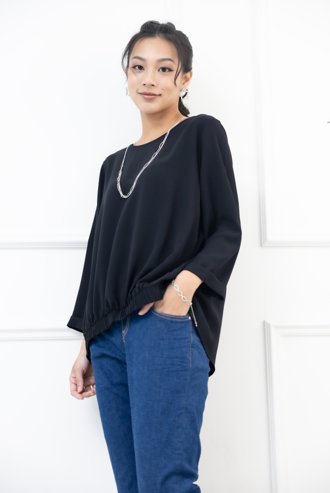긴팔 下擺鬆緊七分袖上衣 / 黑色
