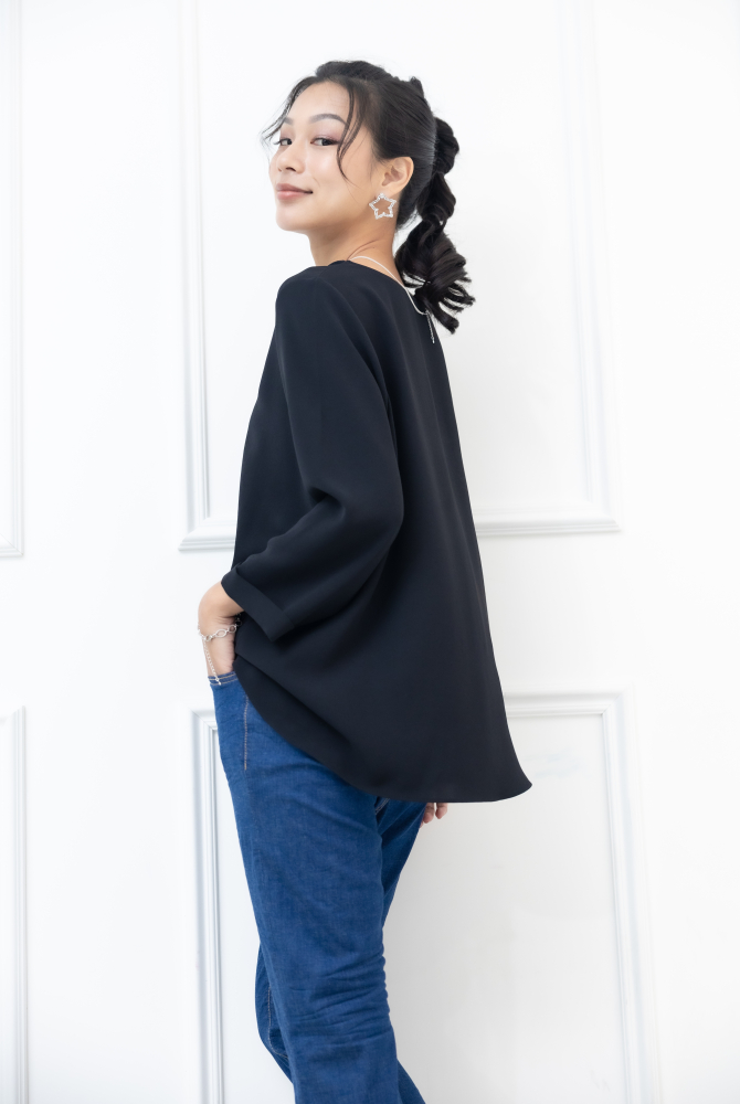 긴팔 下擺鬆緊七分袖上衣 / 黑色