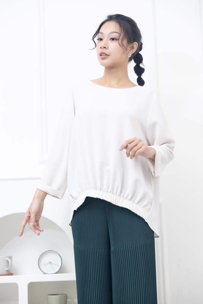 긴팔 下擺鬆緊七分袖上衣 / 杏色