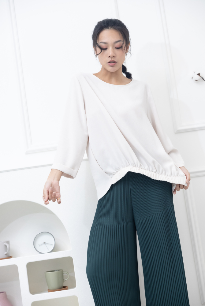 긴팔 下擺鬆緊七分袖上衣 / 杏色