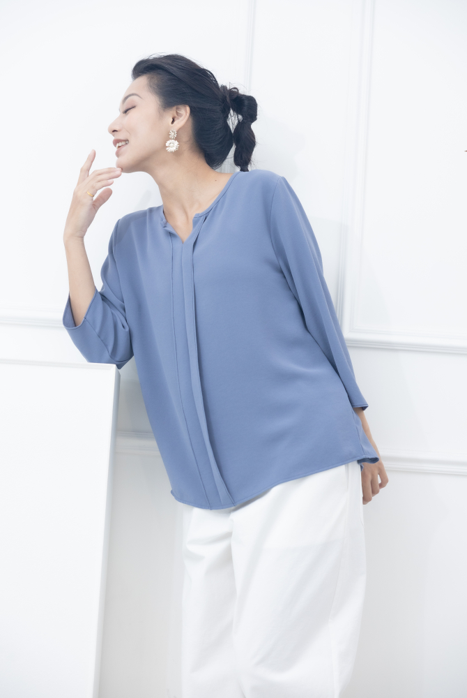 긴팔 黑車縫線襟片七分袖上衣 / 煙藍色