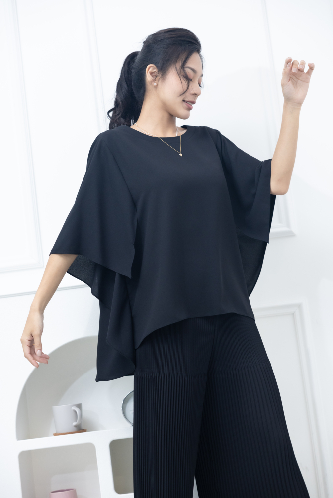 반팔 斗篷式前短後雪紡上衣 / 黑色