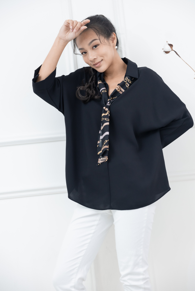 긴팔 立領落肩七分袖上衣(附領巾 ) / 黑色