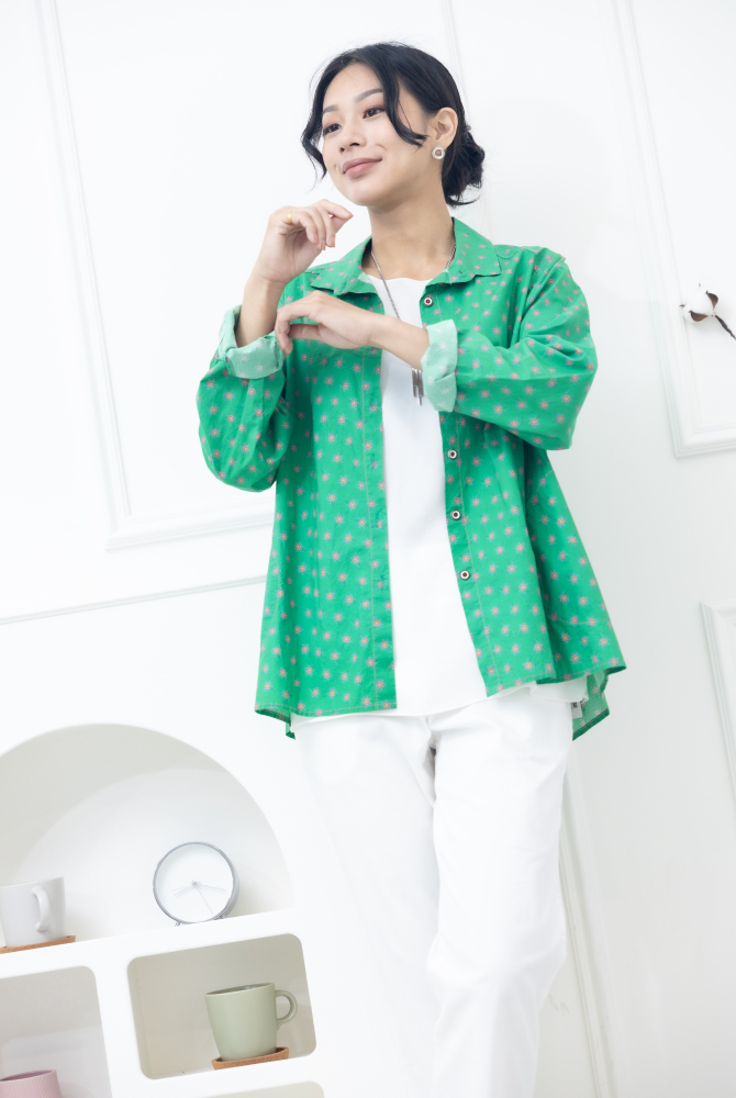 긴팔 粉花立領長袖襯衫 / 綠色