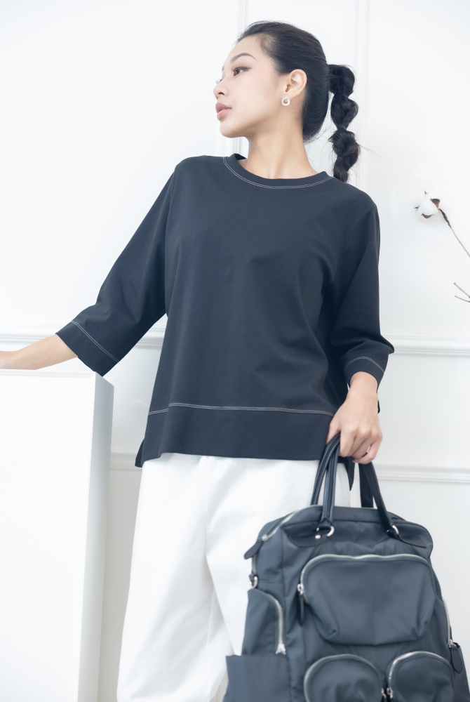 긴팔 撞色車縫線後壓褶上衣 / 黑色