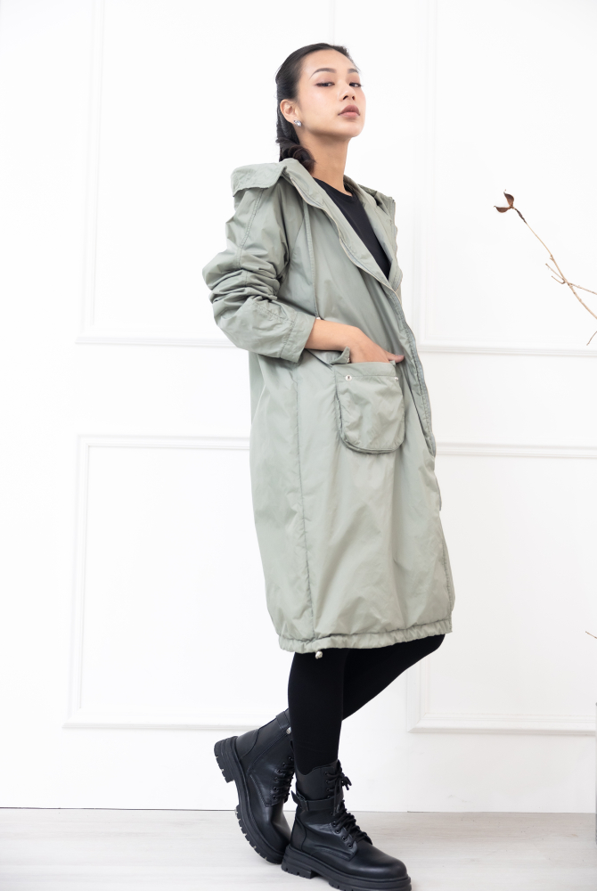 코트 連帽長版風衣外套 / 軍綠色