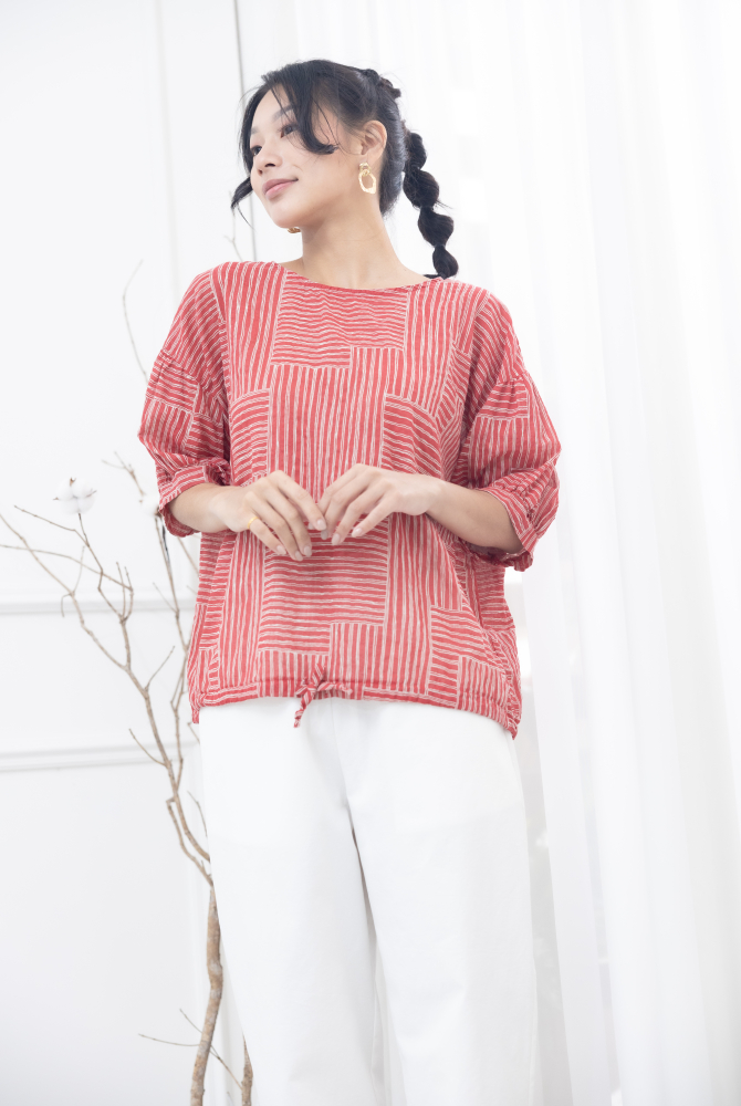 반팔 白色線條交錯下擺抽繩上衣 / 紅色