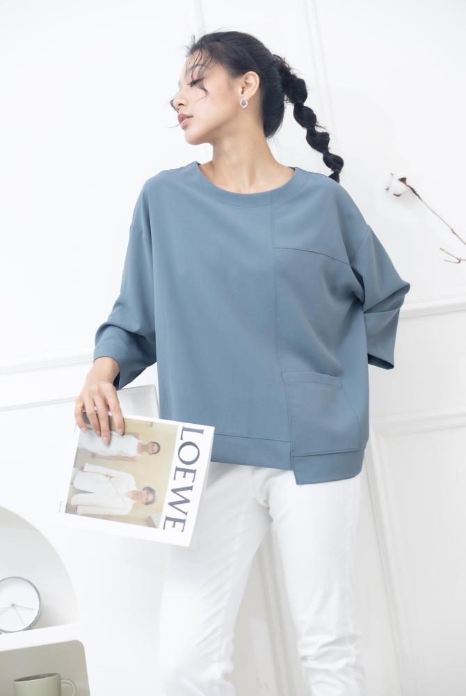 긴팔 圓領單口袋下擺不對稱上衣 / 莫蘭迪綠色