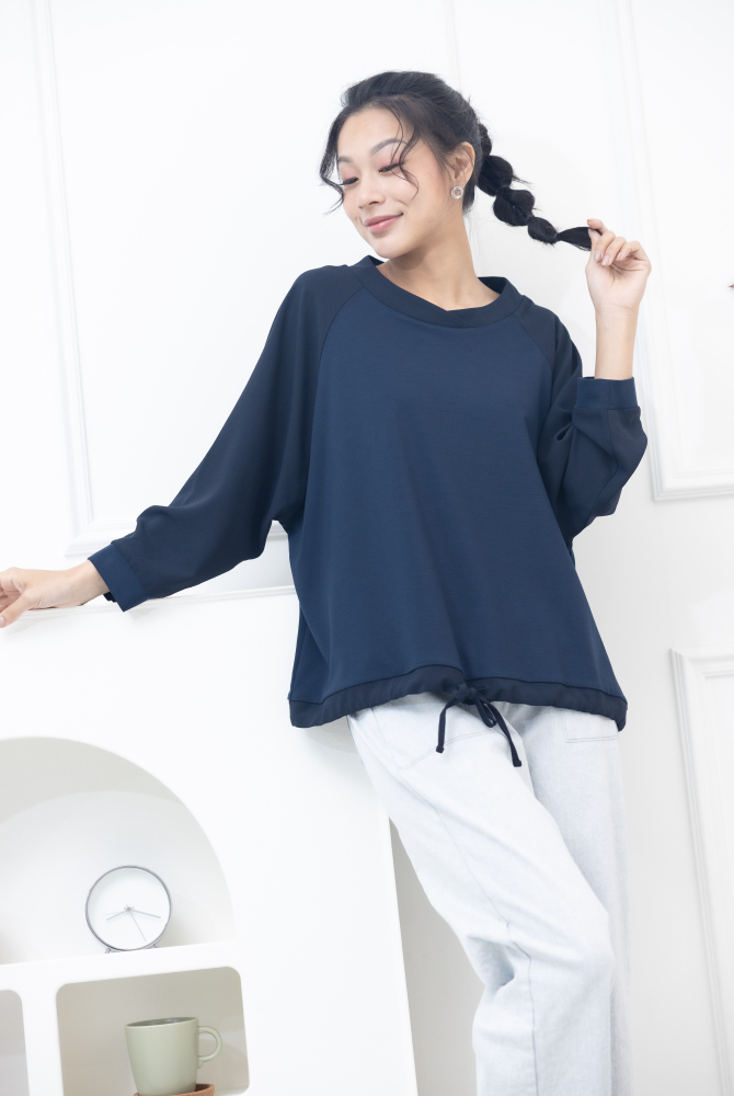 긴팔 黑色拼接下擺抽繩上衣 /藍色