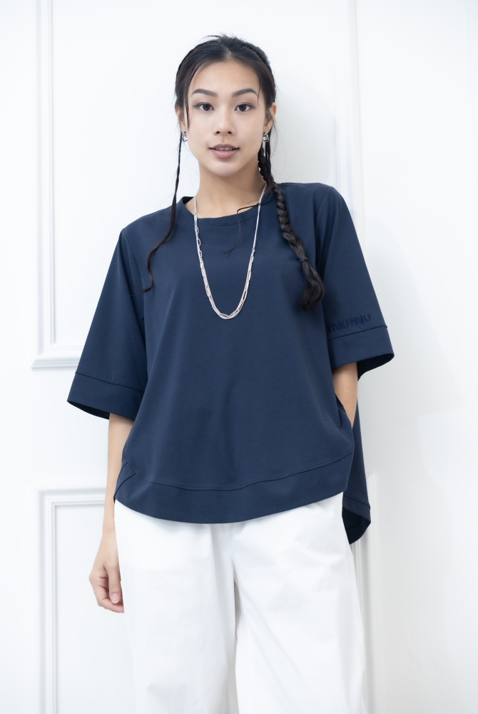 반팔 mlu mlu刺繡袖子短袖上衣 /藍色拼黑色