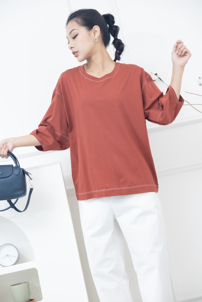 반팔 袖子下擺白色縫線五分袖上衣 / 暗橘色