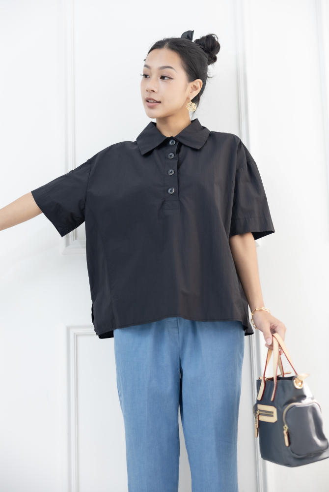 반팔 襯衫領風衣材質短袖上衣 / 黑色