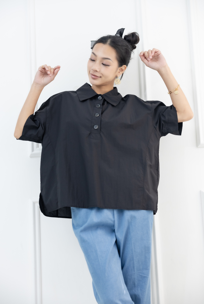 반팔 襯衫領風衣材質短袖上衣 / 黑色